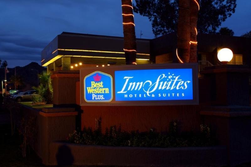 Best Western Innsuites Phoenix Hotel & Suites Экстерьер фото