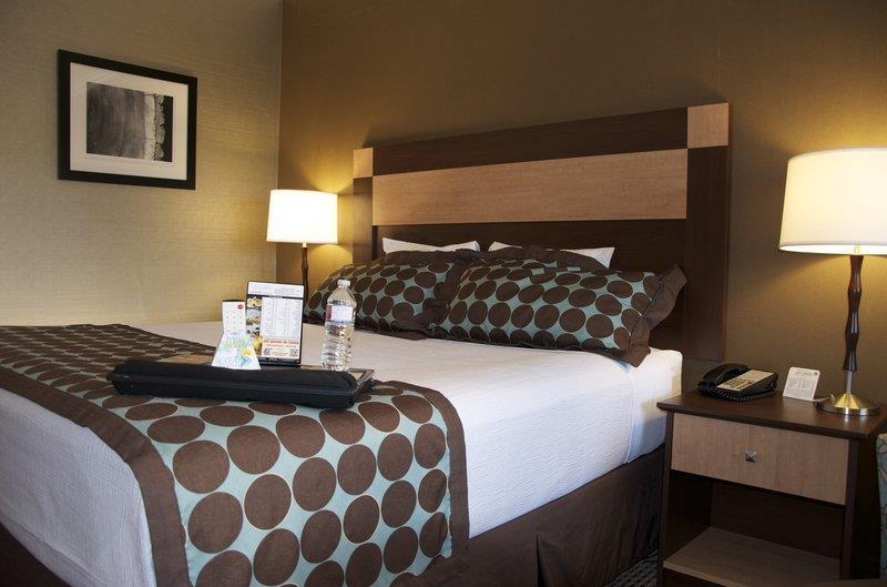 Best Western Innsuites Phoenix Hotel & Suites Экстерьер фото