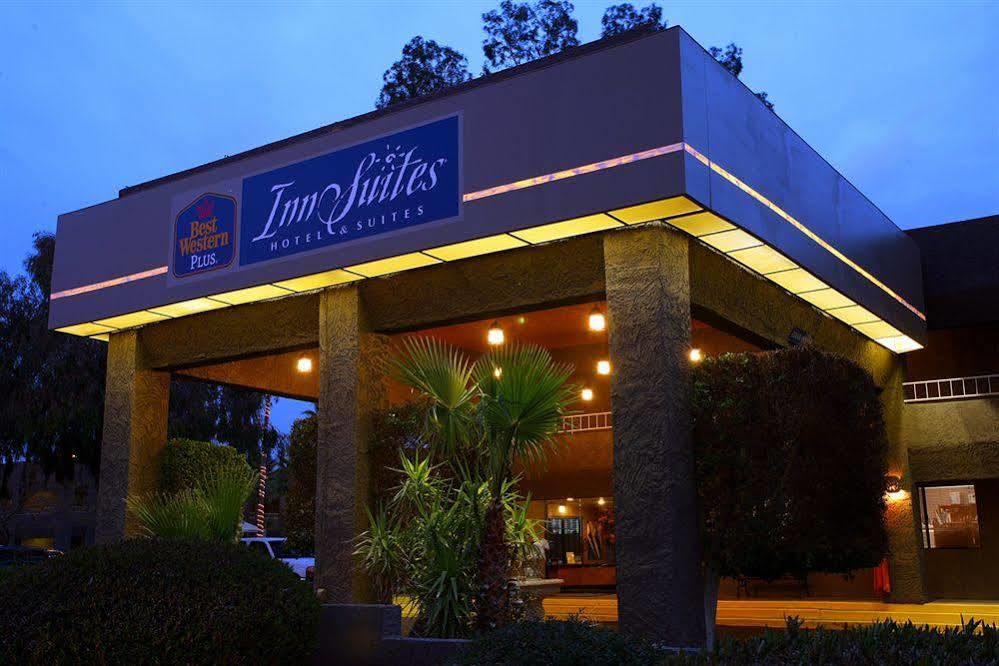 Best Western Innsuites Phoenix Hotel & Suites Экстерьер фото